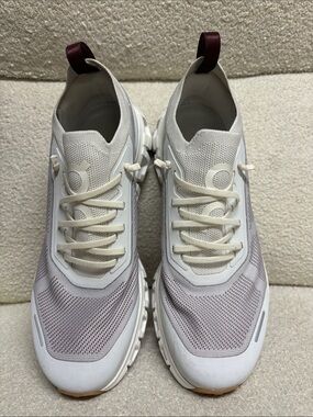 Onclouds Neutral Knit Slip-On Sneakers
